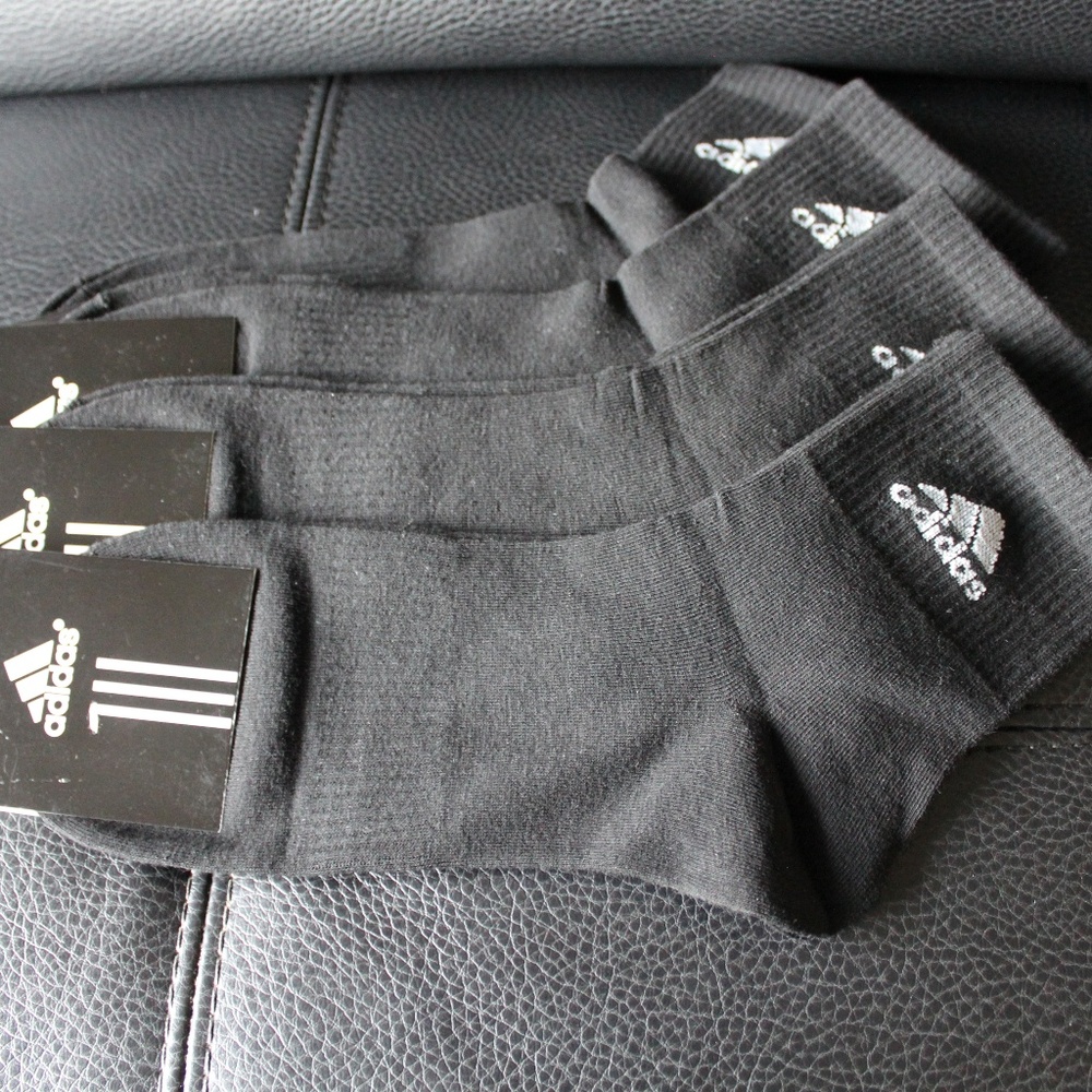 MENS 4 PAIRS SOCKS BLACK NEW SIZE 5-10 - Picture 3 of 4